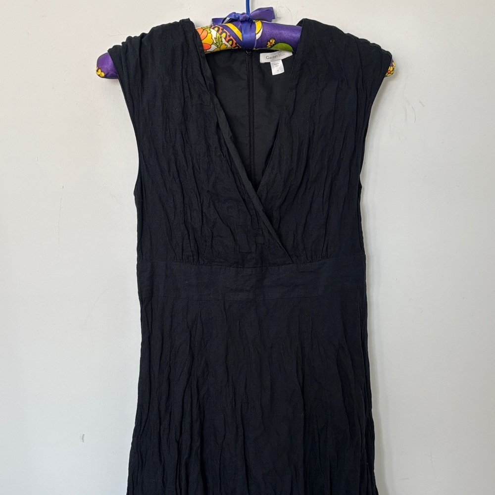 Garnet Hill Sleeveless V-Neck Midi (Maxi?), black crinkle cotton, size 4